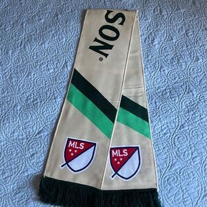 Major league soccer/ Jameson scarf